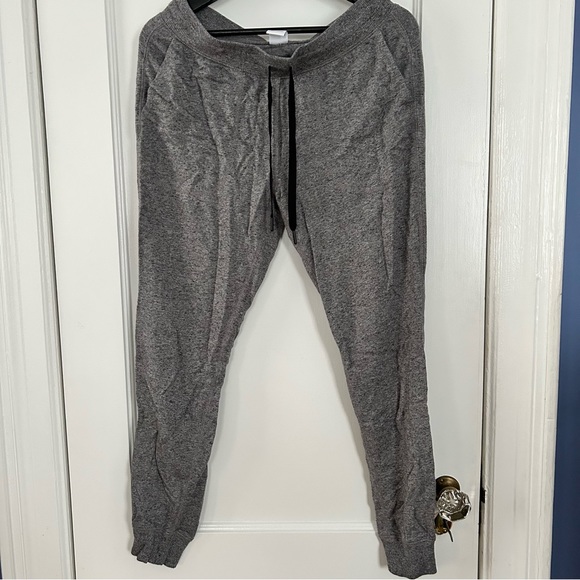 Amazon Essentials Grey Jogger Sweatpants Women’s Small - Picture 1 of 4